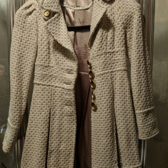 XOXO Jacket - Picture 4 of 4